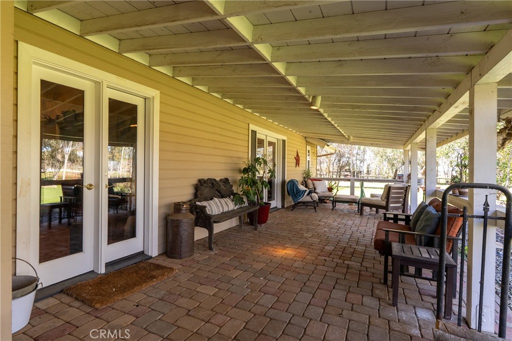 7686 Feenstra Road, Paso Robles, CA 93446