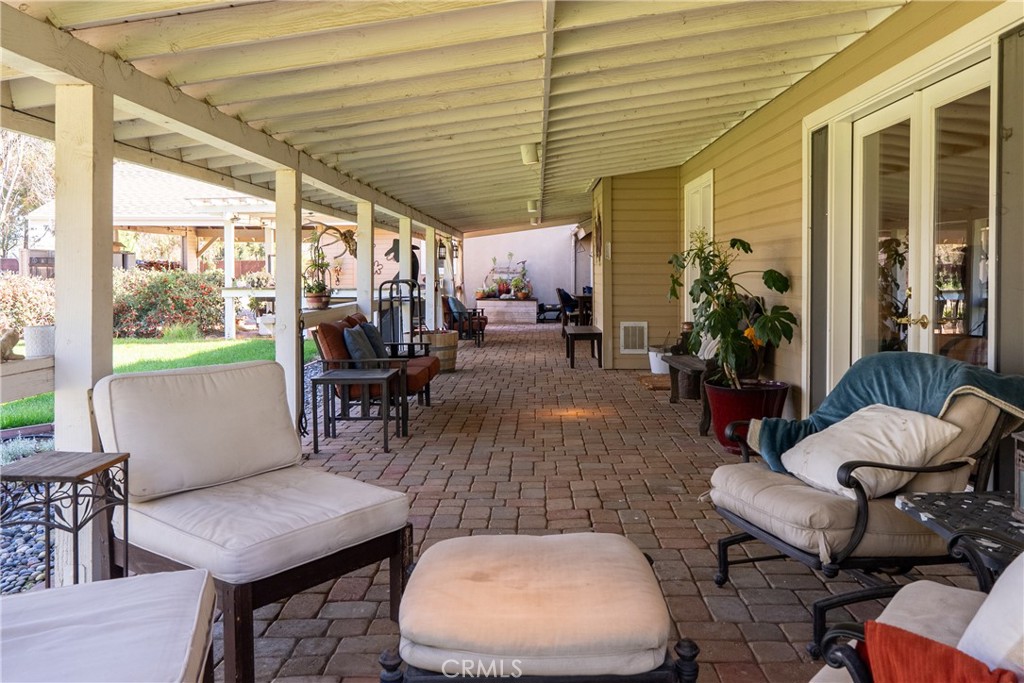 7686 Feenstra Road, Paso Robles, CA 93446