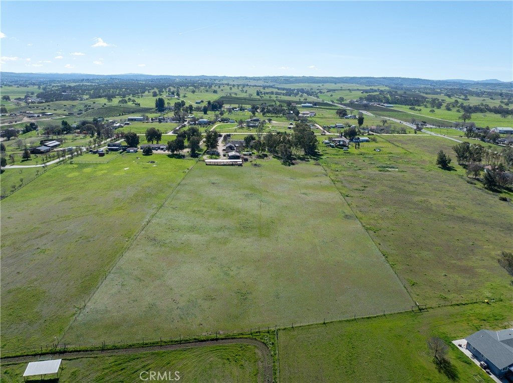 7686 Feenstra Road, Paso Robles, CA 93446