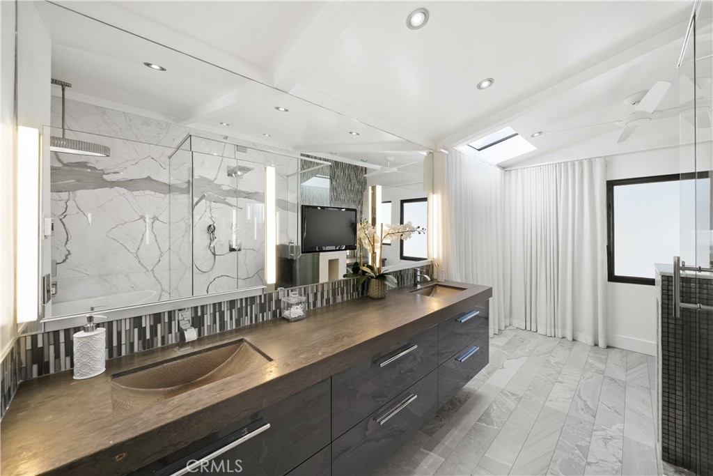 2101 Shoreline, Pismo Beach, CA 93449