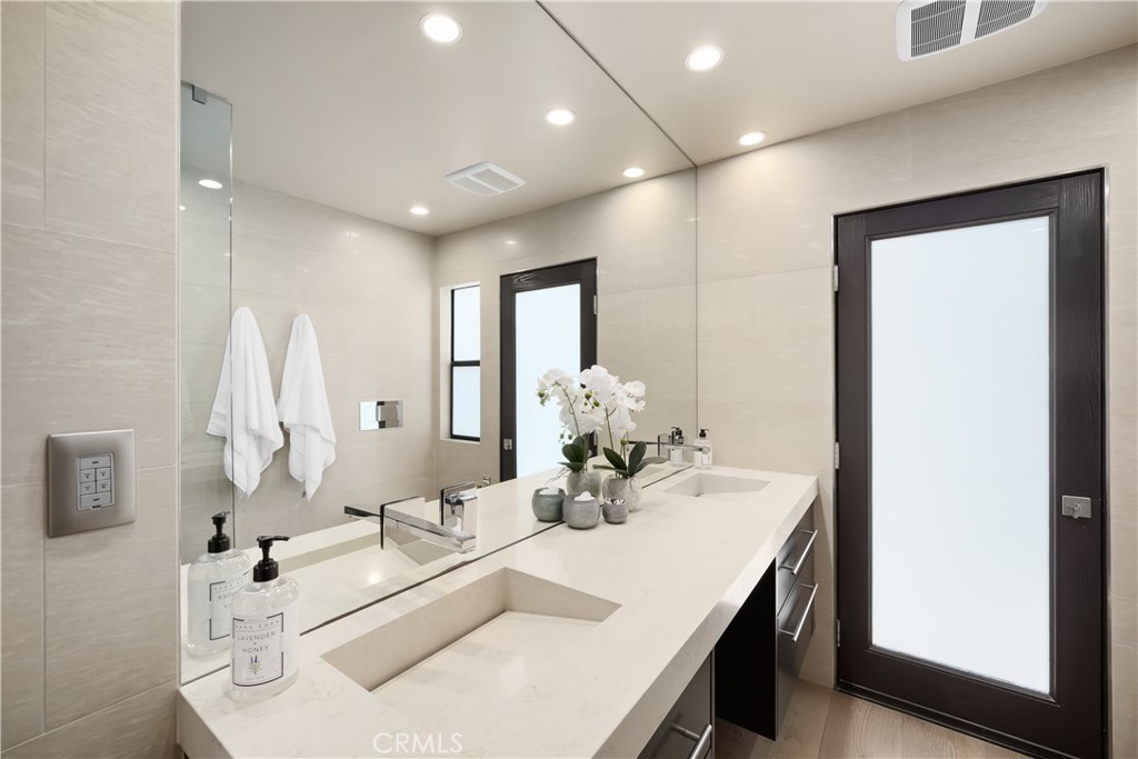 2101 Shoreline, Pismo Beach, CA 93449