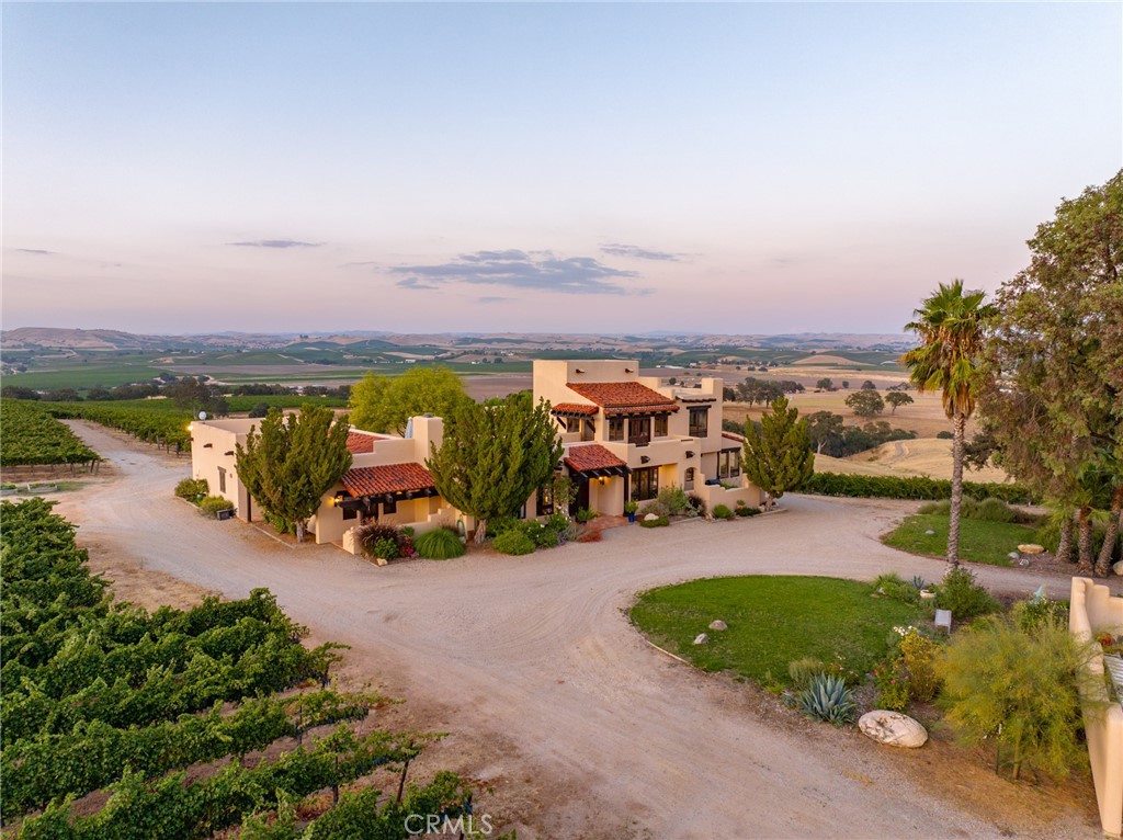 7010 Wilderness Ln, Paso Robles, CA 93446