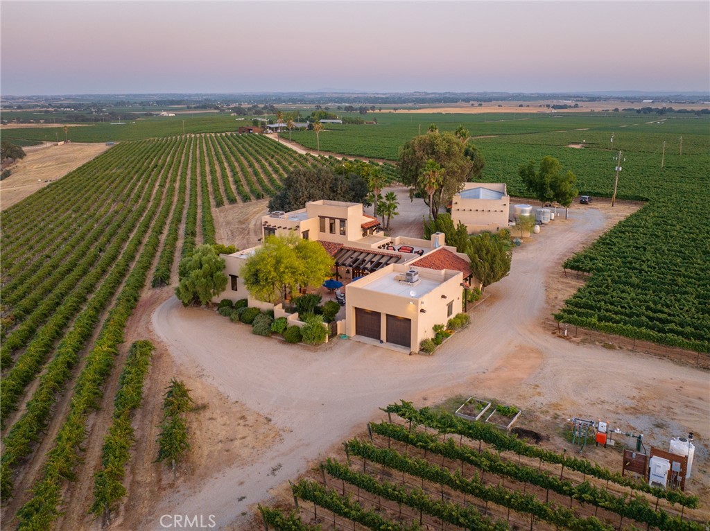 7010 Wilderness Ln, Paso Robles, CA 93446