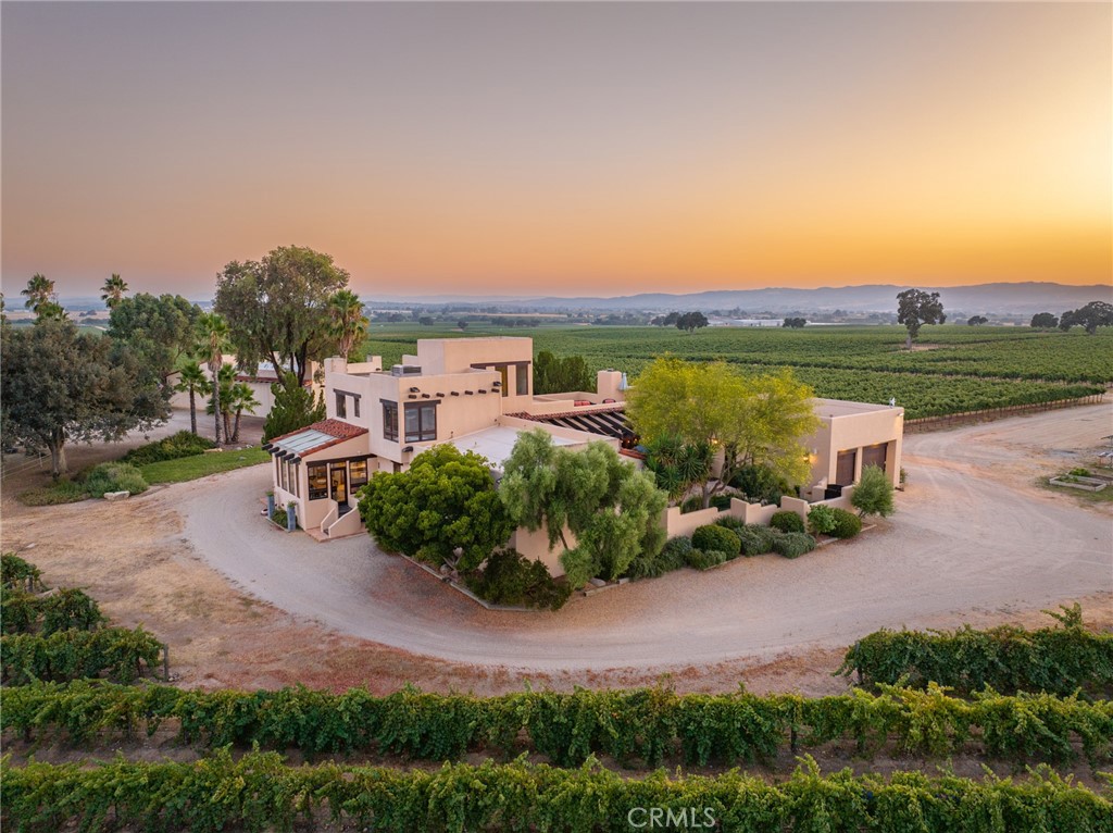 7010 Wilderness Ln, Paso Robles, CA 93446