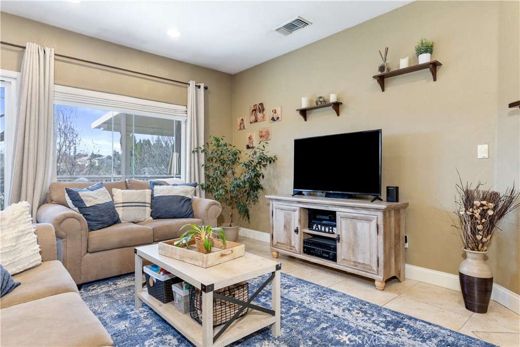 1212 Mariah, Paso Robles, CA 93446