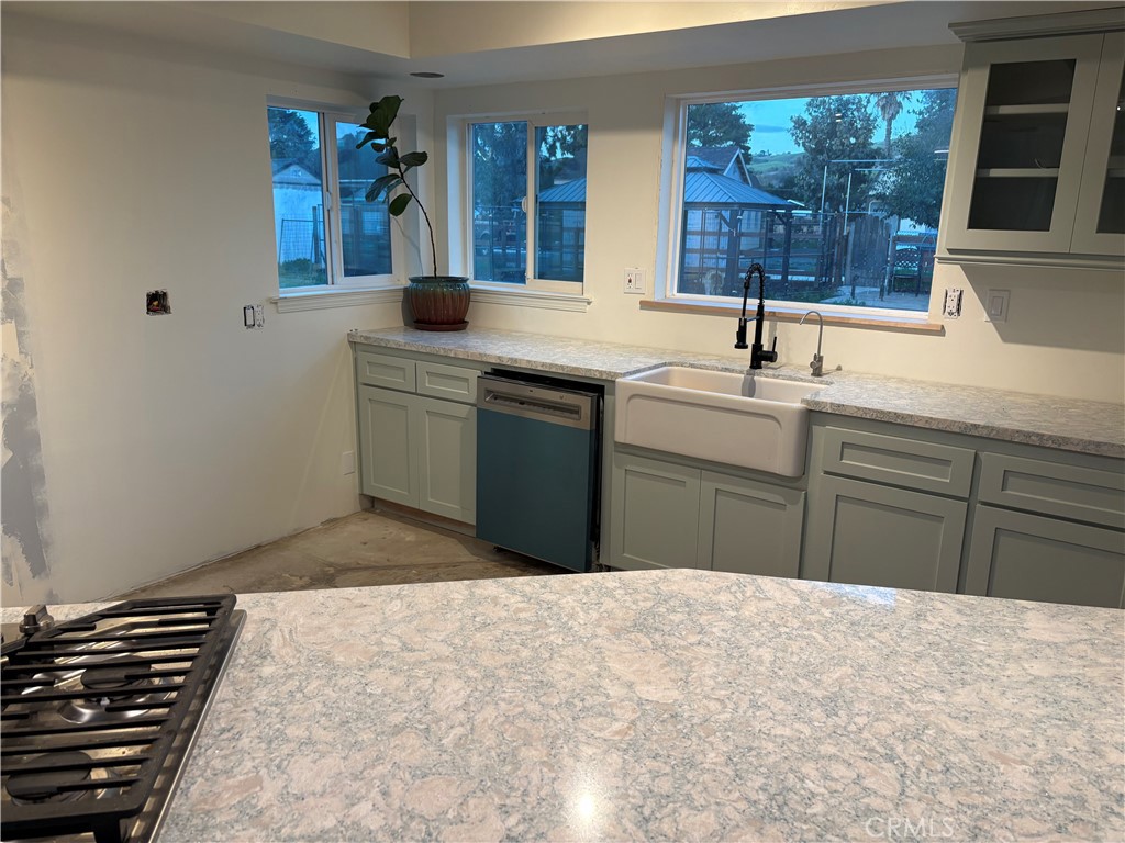 7825 Aurora, Atascadero, CA 93422