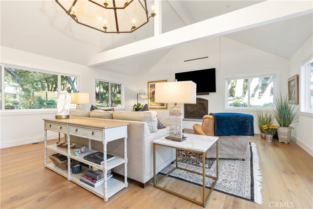 1545 Willow Creek, Paso Robles, CA 93446