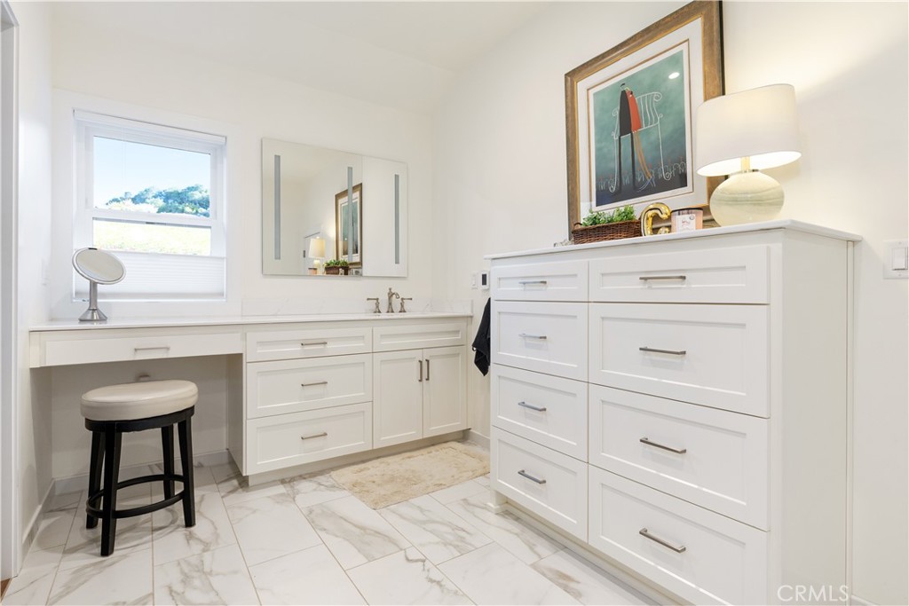 1545 Willow Creek, Paso Robles, CA 93446