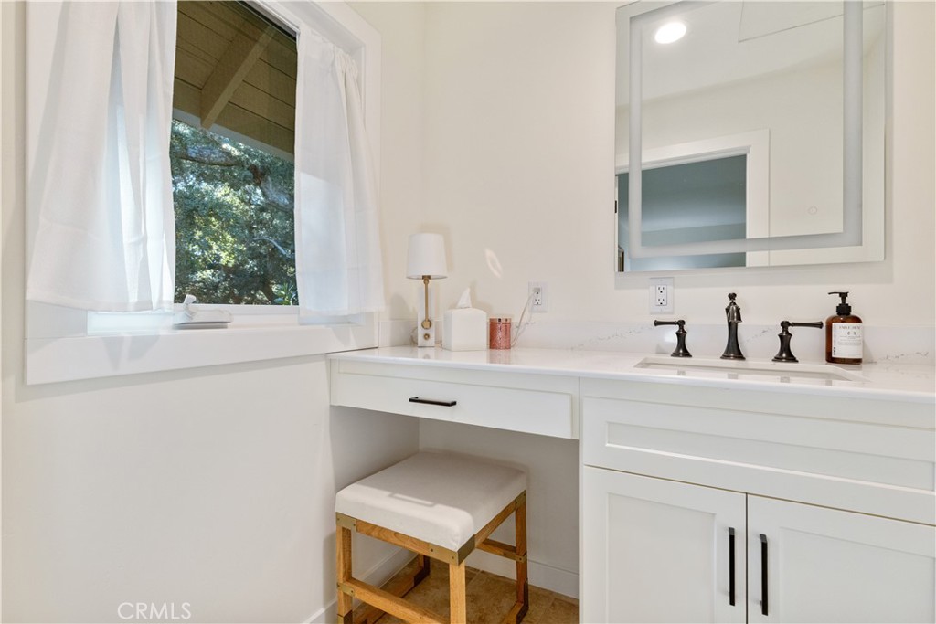 1545 Willow Creek, Paso Robles, CA 93446