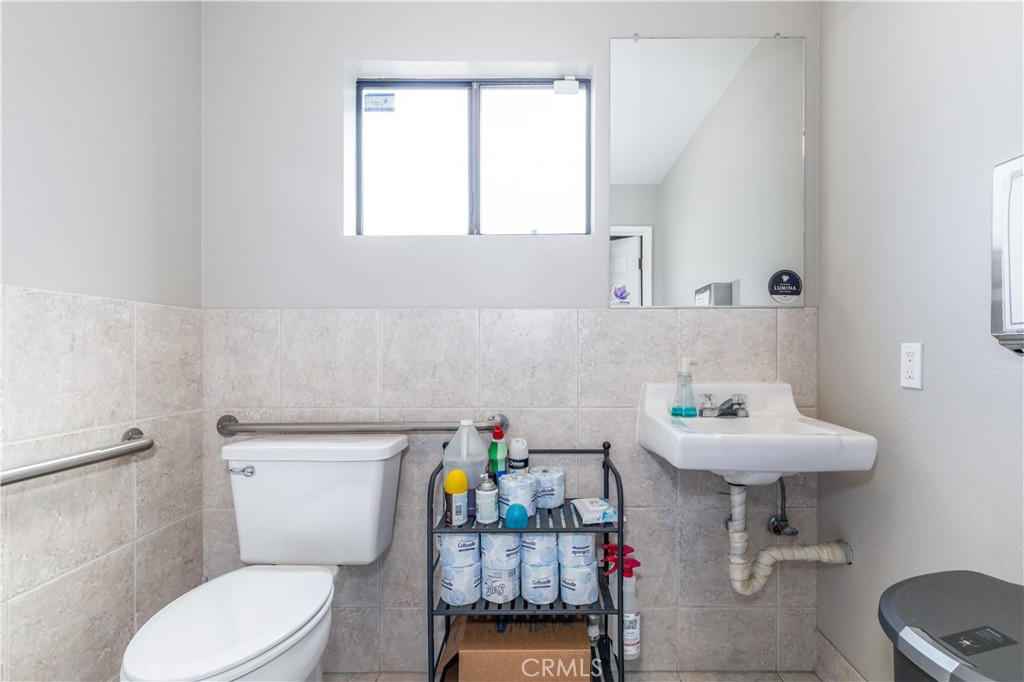 7695 El Camino Real, Atascadero, CA 93422