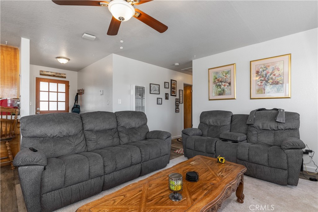 7695 El Camino Real, Atascadero, CA 93422