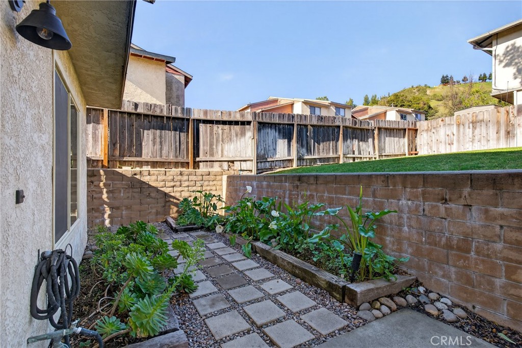 9780 Las Lomas #7, Atascadero, CA 93422