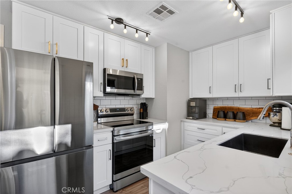 9780 Las Lomas #7, Atascadero, CA 93422