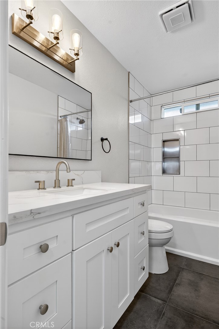 9780 Las Lomas #7, Atascadero, CA 93422