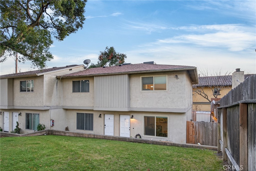 9780 Las Lomas #7, Atascadero, CA 93422