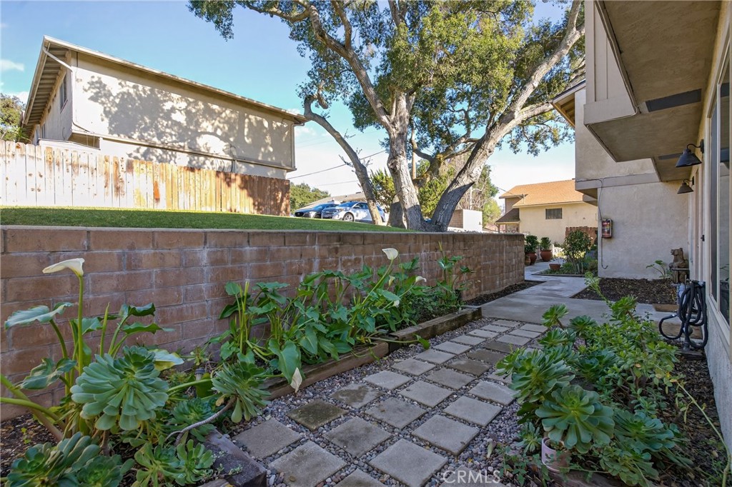 9780 Las Lomas #7, Atascadero, CA 93422