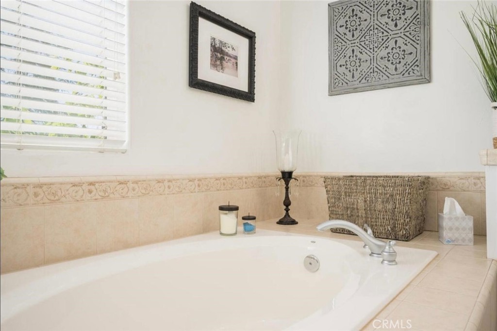 427 Olive St, Paso Robles, CA 93446