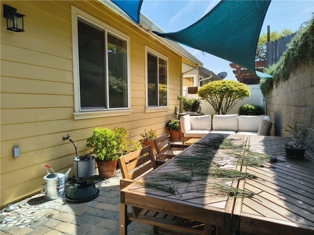 427 Olive St, Paso Robles, CA 93446