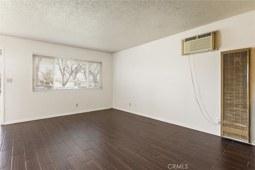 2221 Oak St, Paso Robles, CA 93446