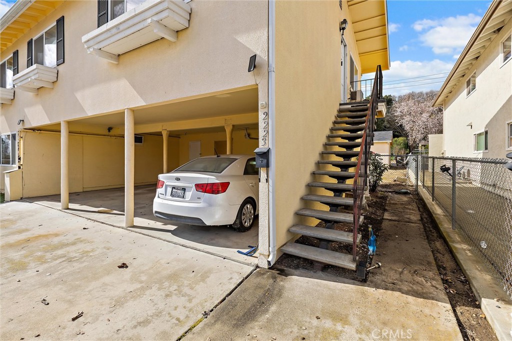 2221 Oak St, Paso Robles, CA 93446