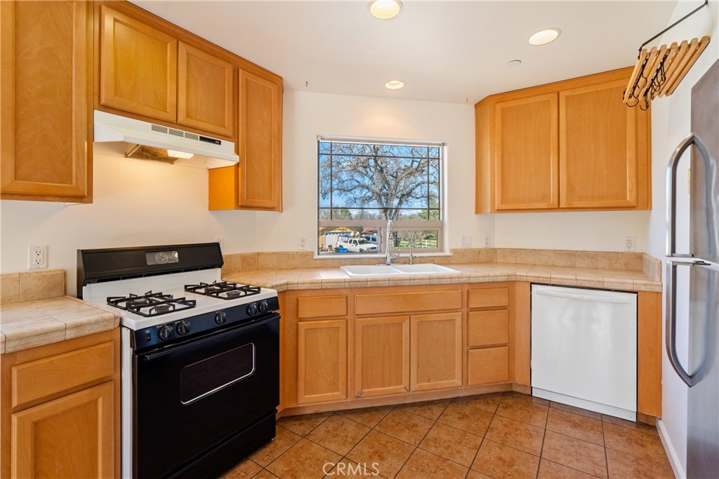 215 Old County, Templeton, CA 93465