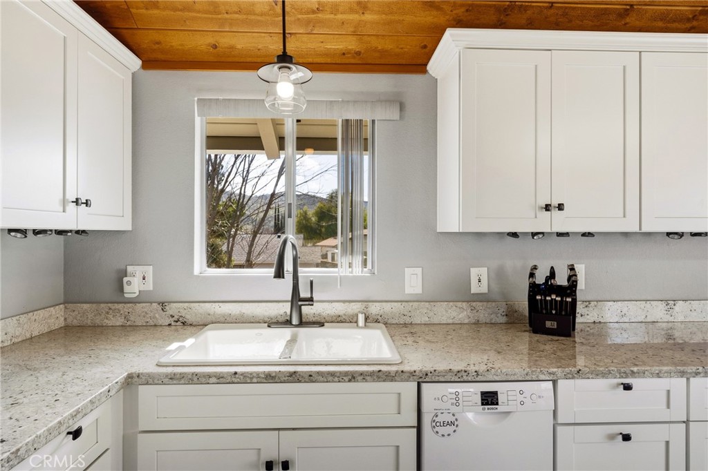 1948 Willowbrook, Paso Robles, CA 93446