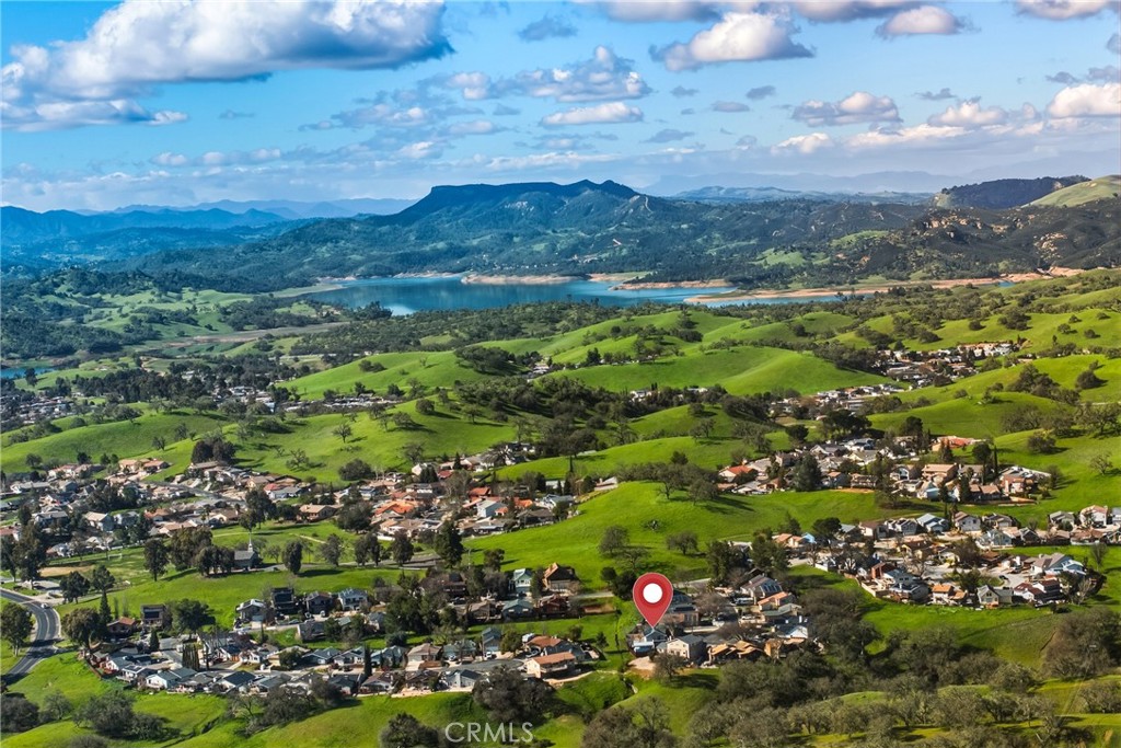 1948 Willowbrook, Paso Robles, CA 93446