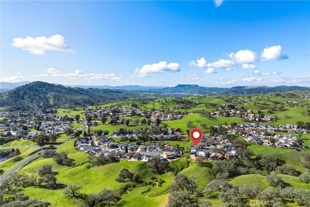 1948 Willowbrook, Paso Robles, CA 93446