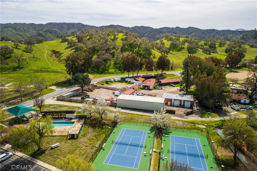 1948 Willowbrook, Paso Robles, CA 93446