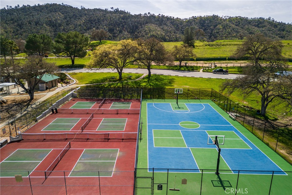 1948 Willowbrook, Paso Robles, CA 93446