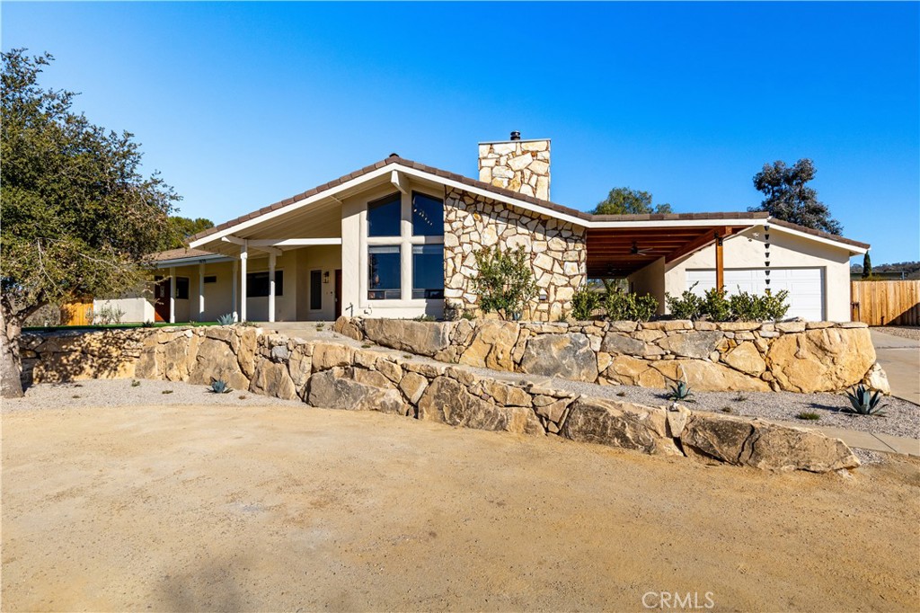 1670 Southfork Pl, Paso Robles, CA 93446
