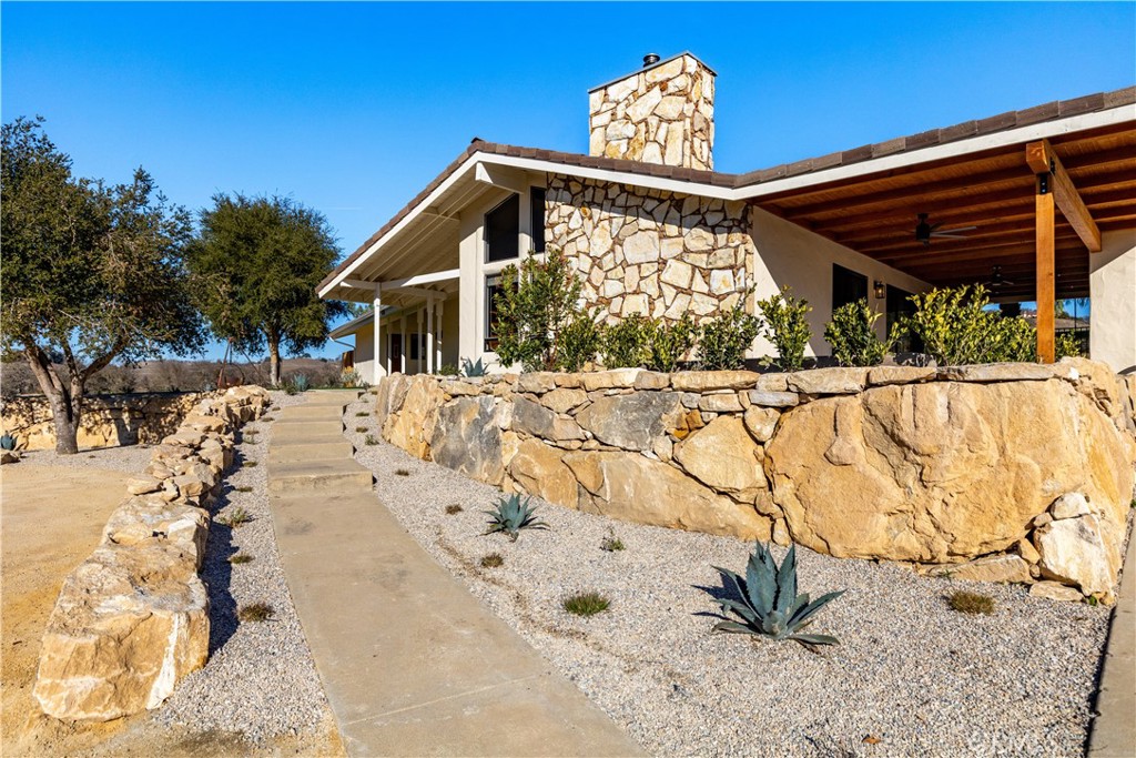 1670 Southfork Pl, Paso Robles, CA 93446