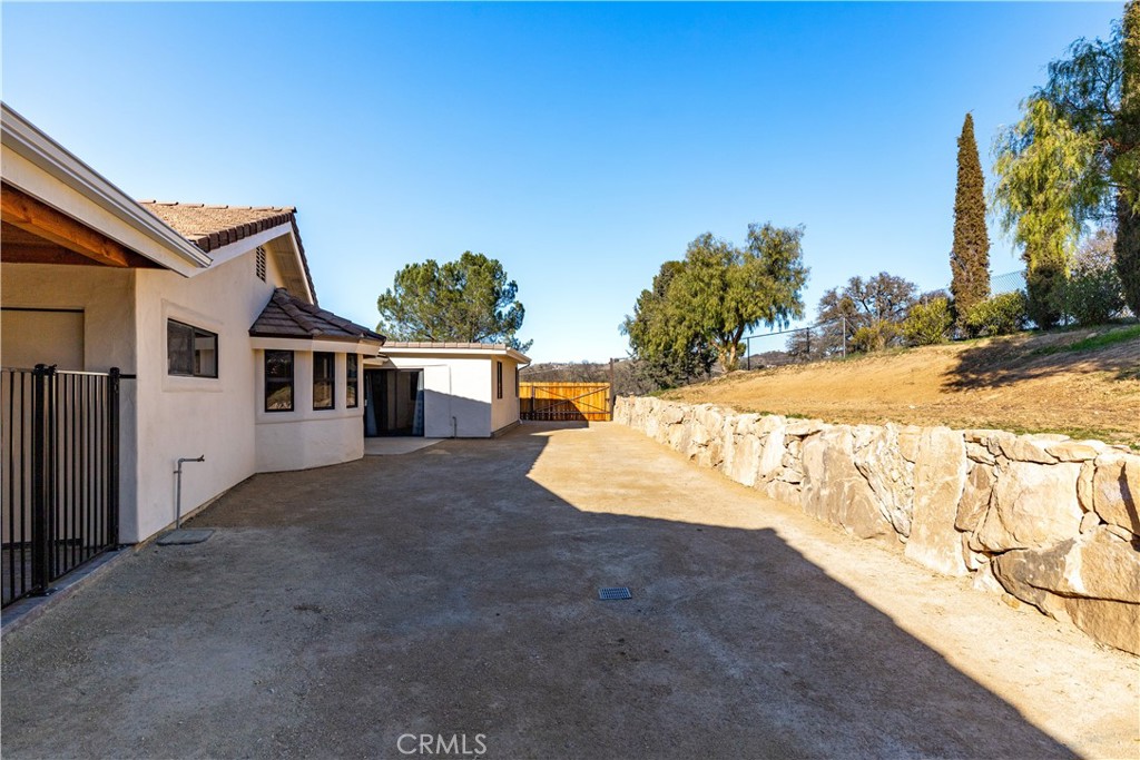 1670 Southfork Pl, Paso Robles, CA 93446
