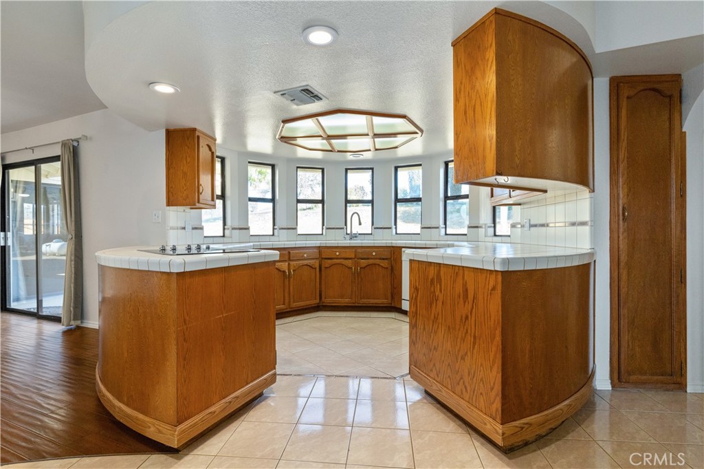 1670 Southfork Pl, Paso Robles, CA 93446