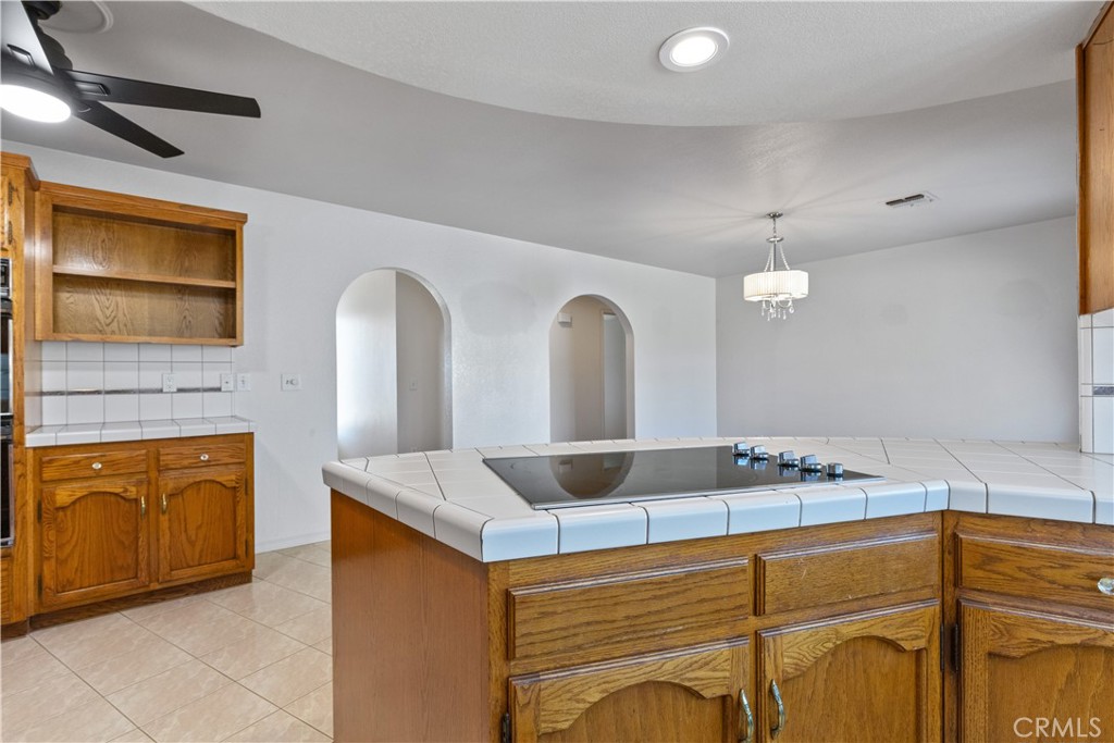 1670 Southfork Pl, Paso Robles, CA 93446