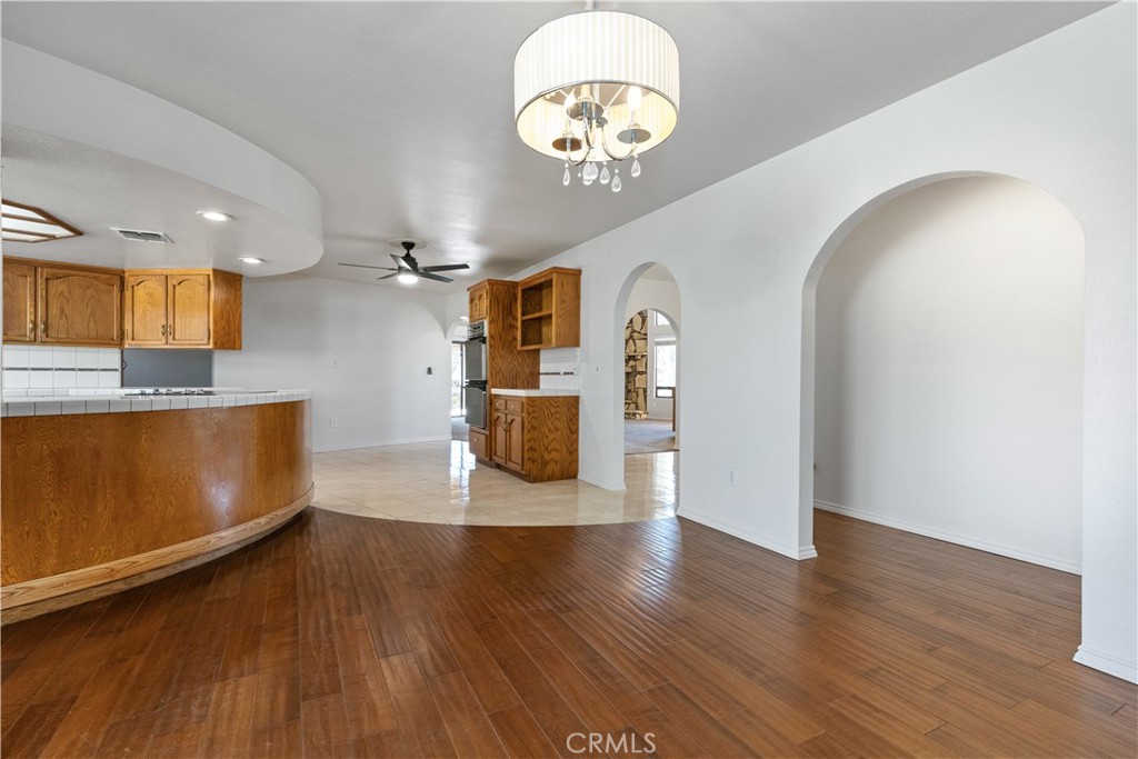 1670 Southfork Pl, Paso Robles, CA 93446