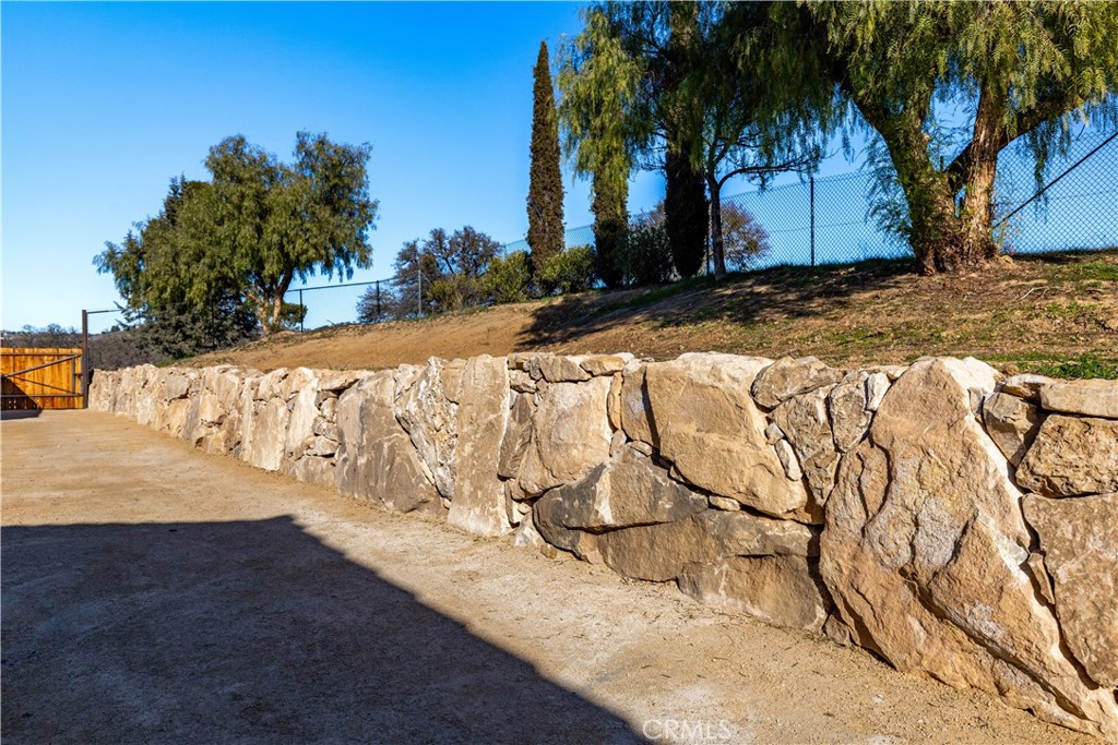 1670 Southfork Pl, Paso Robles, CA 93446