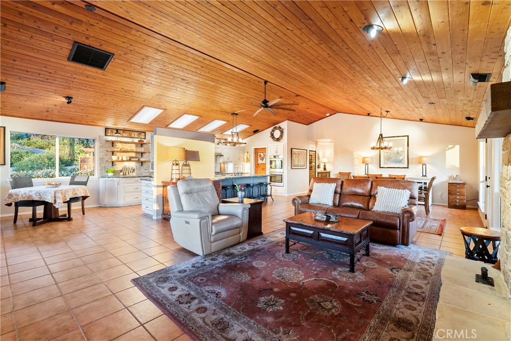 1690 Barley Grain, Paso Robles, CA 93446