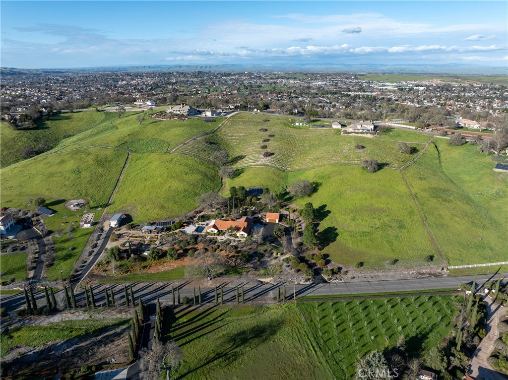 1690 Barley Grain, Paso Robles, CA 93446