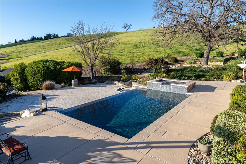 1690 Barley Grain, Paso Robles, CA 93446