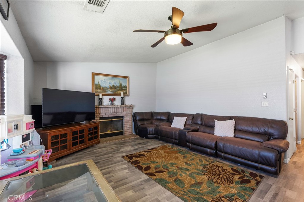 737 Concord Ct, Mcfarland, CA 93250