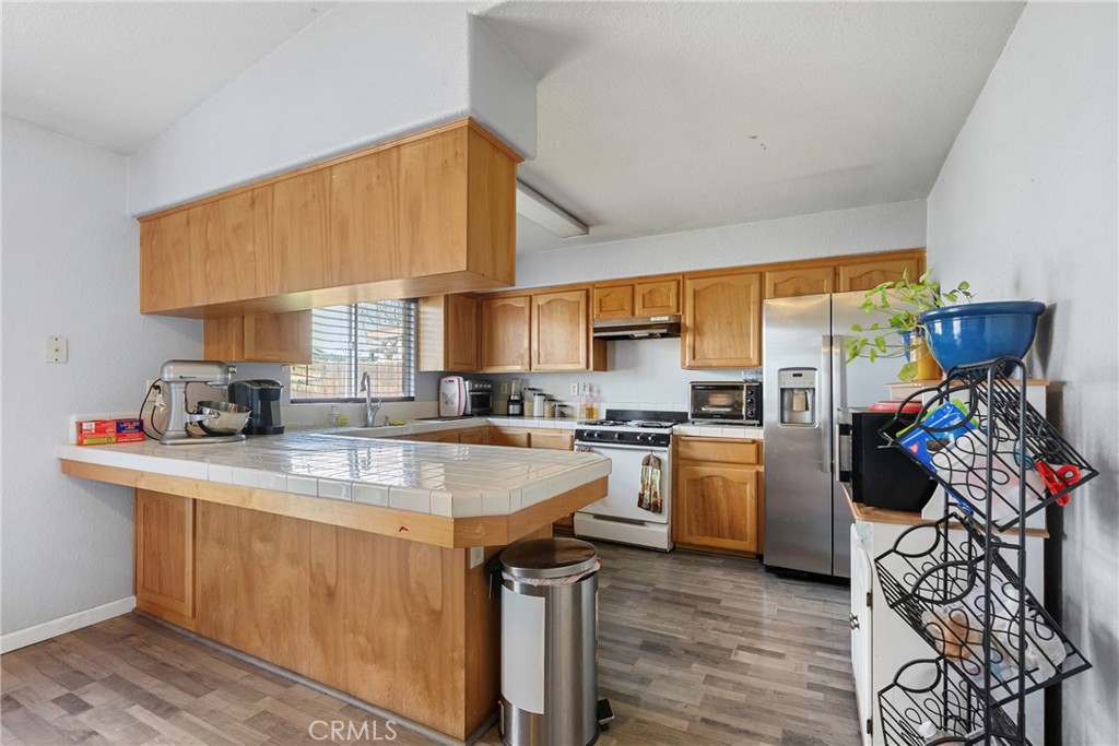 737 Concord Ct, Mcfarland, CA 93250