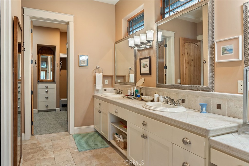 110 11th, Paso Robles, CA 93446