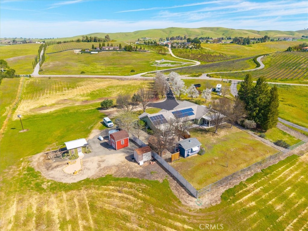 4385 Camp 8, Paso Robles, CA 93446