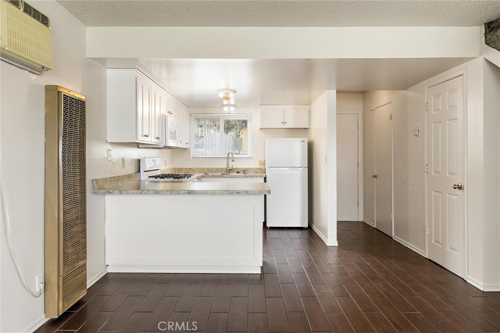 2221 Oak St, Paso Robles, CA 93446