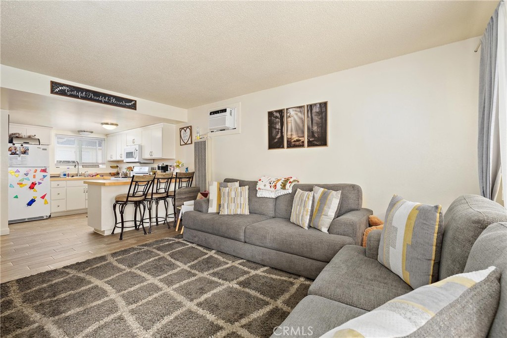 2221 Oak St, Paso Robles, CA 93446