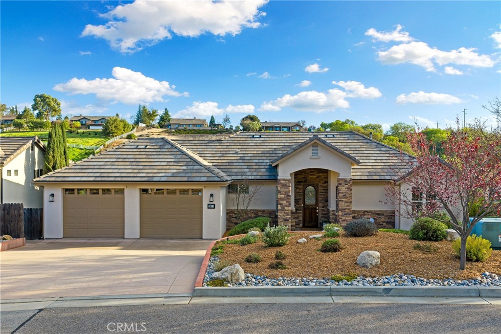 2015 Kleck Rd, Paso Robles, CA 93446