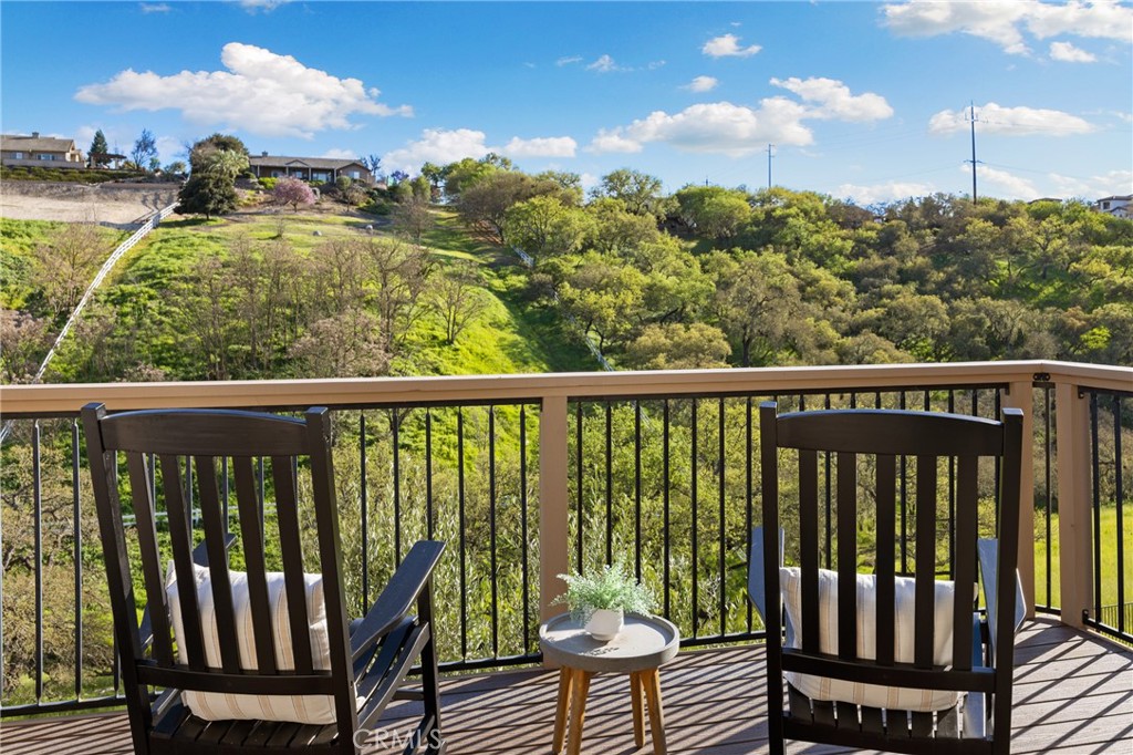 2015 Kleck Rd, Paso Robles, CA 93446