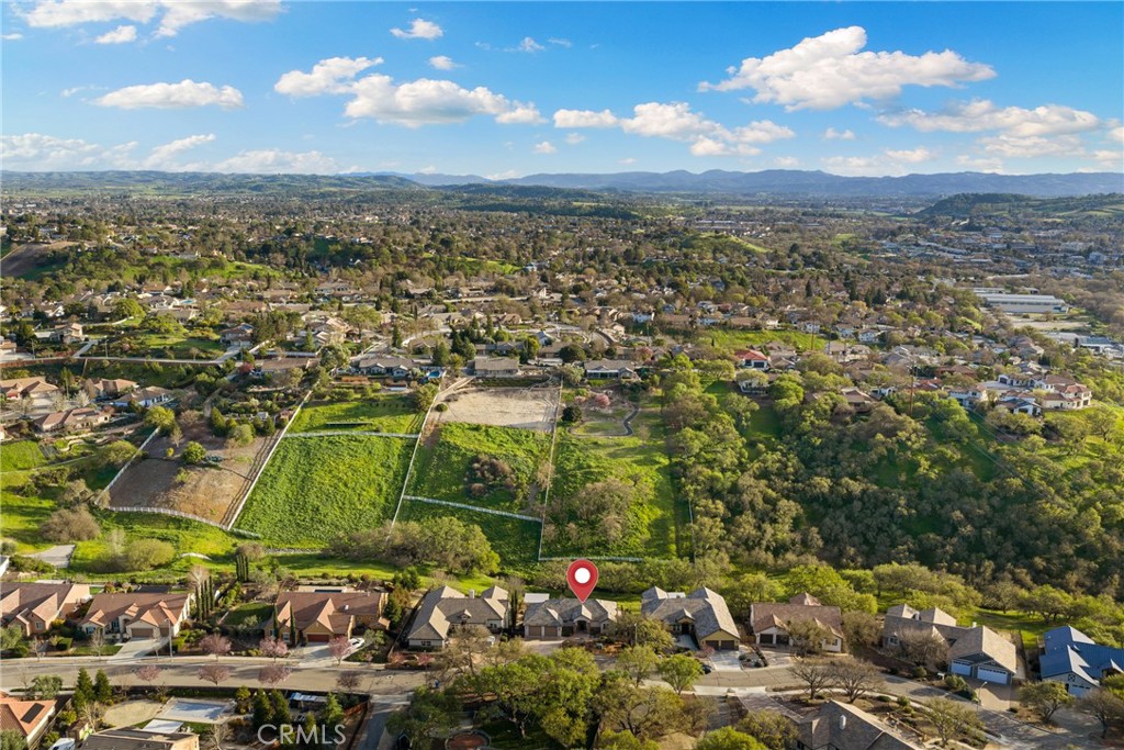 2015 Kleck Rd, Paso Robles, CA 93446