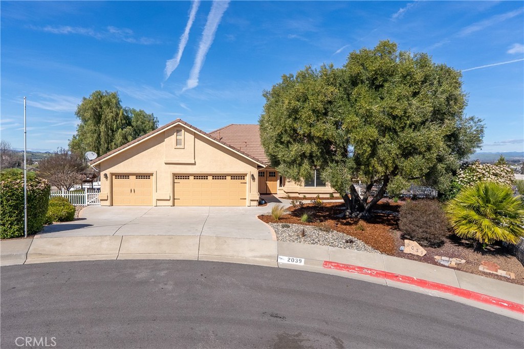 2039 Promontory, Paso Robles, CA 93446